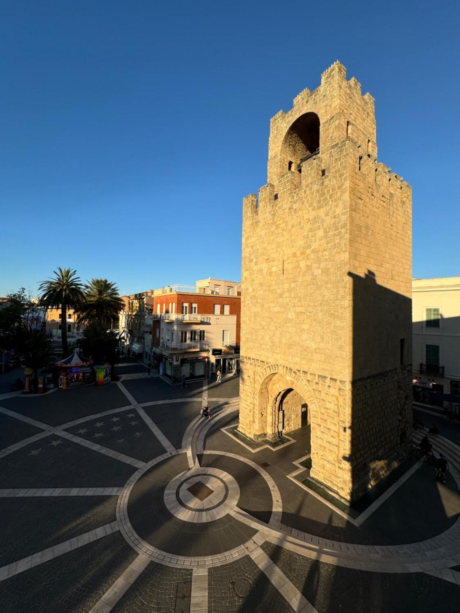 Feel Boutique Rooms Oristano Exterior photo
